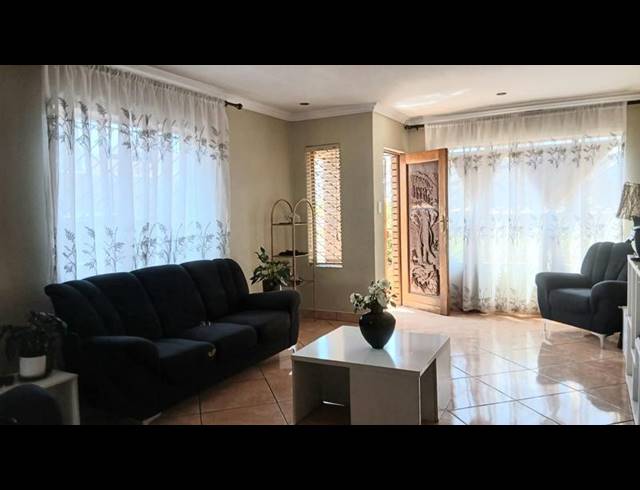 3 BEDROOM HOUSE FOR SALE IN RIVERLEA